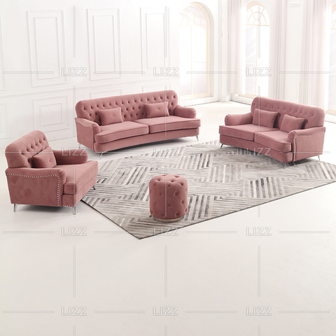 Sofá pequeno clássico rosa para sala de estar com banqueta